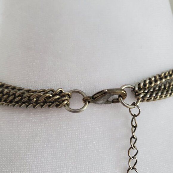 Vtg Ornate Dangly Pearl Statement Necklace Rustic Brassy Triple Chain Estruscan - Picture 6 of 6